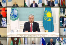 Содействуя укреплению сотрудничества