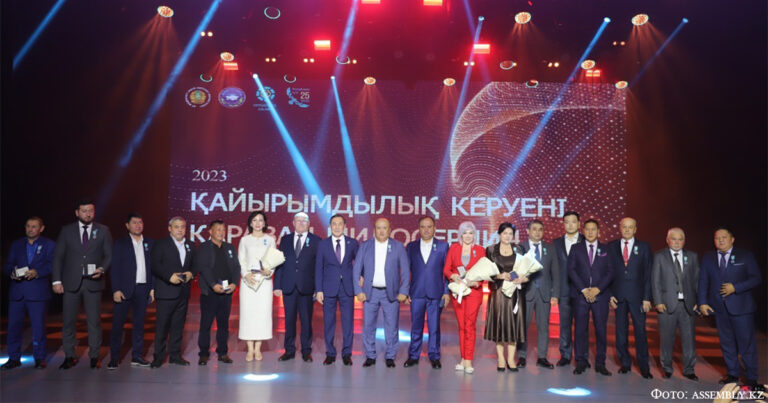 Ассамблея народа Казахстана вручила знак «ЖОМАРТ ЖАН»