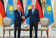 Касым-Жомарт Токаев и Олаф Шольц провели переговоры в узком составе