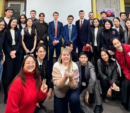 Молодёжь как голос перемен: в Астане прошла дискуссия ко Дню прав человека