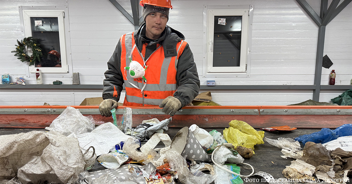 На рудненском мусоросортировочном комплексе разделяют несколько видов пластика