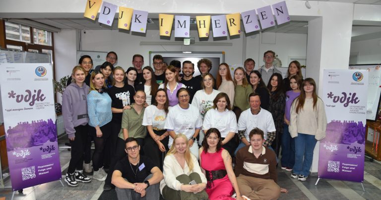 Кристина Ларина: «По одному мы — звуки, вместе мы — песня»