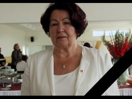 Часы Нелли Косско остановились