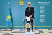 Президент Касым-Жомарт Токаев проголосовал на республиканском референдуме