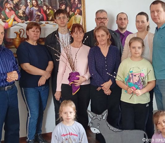 Время, смотрящее в вечность: Страстная неделя началась