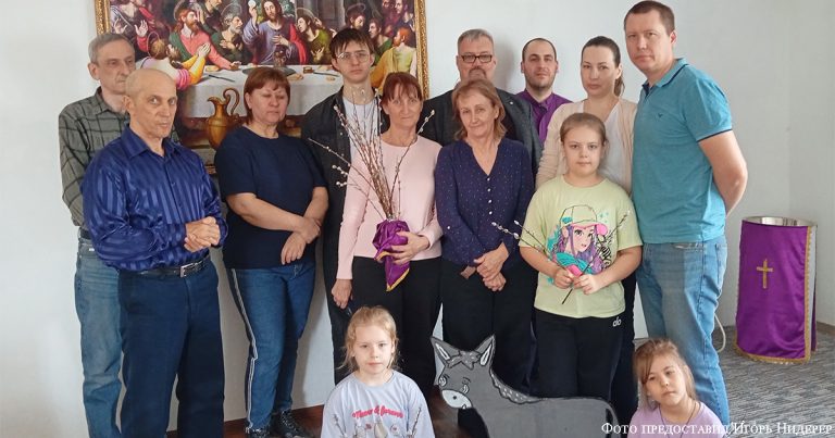 Время, смотрящее в вечность: Страстная неделя началась