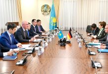 Роман Скляр провел встречу с Статс-министром иностранных дел ФРГ