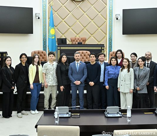 В Сенате подвели итоги проекта «Школа гражданского участия»