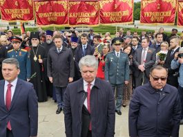 В Берлине возложили цветы по случаю 81-й годовщины Победы в Великой Отечественной войне