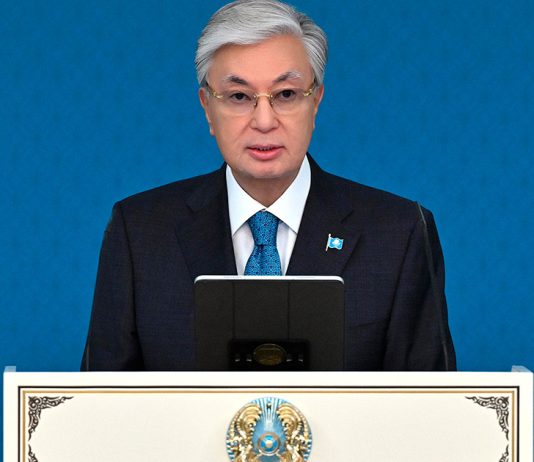Глава государства выступил на церемонии награждения работников СМИ