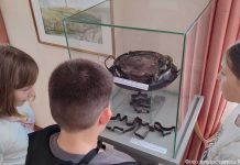 О чём рассказывают реликвии немецких семей Денисовского района