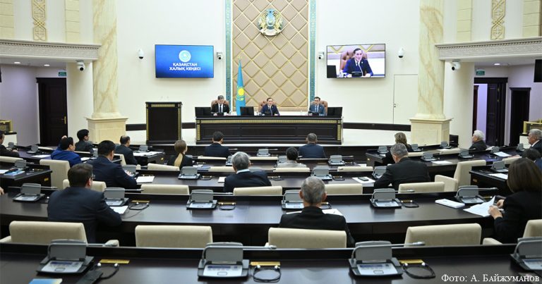 Утверждены составы отраслевых комиссий Комитета Қазақстан Халық Кеңесі