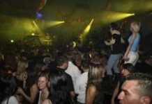 „Späße machen, die Deutsche irgendwie nicht verstehen”