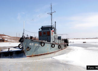 Eisiger Wind über deutschen Ruinen