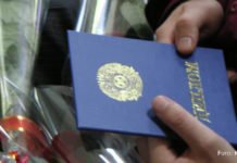 Zeugnisübergabe an der Deutsch-Kasachischen Universität