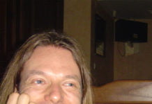 Mit blauer statt mit schwarzer Tinte