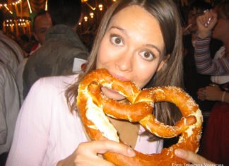 Oktoberfest in München: Alkohol, laute Musik und andere Attraktionen