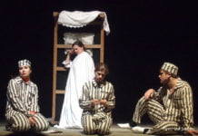 Deutsches Theater Almaty spielt vorerst weiter