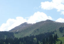 Wanderung auf den Kumbel Peak