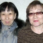 Ainagul Amirschanowa (links auf dem Foto). Saule Abischewa, Kostanai