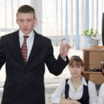 Als erster Redner des Pro-Teams beginnt Nikita seine Rede.