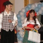 Mit Gesang und Tanz begeisterten die Studenten der Deutsch-Abteilung des Sprachenzentrums das Publikum.