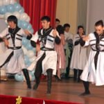 Beeindruckende Volkst&auml;nze auf der B&uuml;hne – da hielt es keinen mehr auf den Pl&auml;tzen.