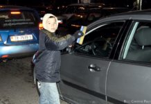 Ein Kinderleben zwischen Auspuff und Scheibenwasser