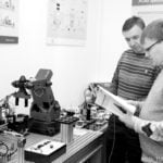 Die duale Ausbildung kombiniert Theorie mit betrieblicher Praxis.