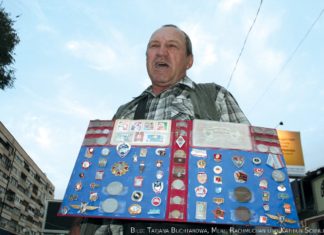 Verkäufer in den Straßen von Almaty (1/3)