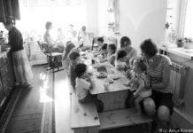 Ein Garten, in dem Kinder gedeihen