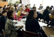 Deutschlehrkräfte bilden sich weiter