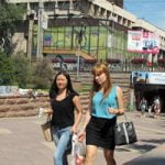 Leben und leben lassen. Frauen in Kasachstan müssen sich nicht verhüllen.