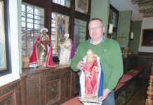 Christkind aus dem Fachwerk-Bauernhaus