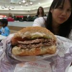 Burger sind auch bei einigen Verbrauchern in Kasachstan eine beliebte Mahlzeit. | flickr.com