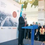 An diesem historischen Tag reiste Au&szlig;enminister Frank Walter Steinmeier nach Kasachstan. | Bild: Dominik Vorh&ouml;lter