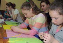 Freundschaftsbänder in schwarz rot gold Freundschaftsbänder in schwarz rot gold