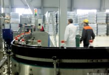 Deutsche Limonade mit kasachischem Quellwasser