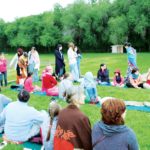 Es sollte ein Ausflug aufs Land werden auf einen Selbstversorgerhof vor Almaty. Doch hier spielt sich mehr ab als nur Vegetariertum.