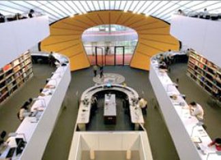 Der DAAD und die Internationalisierung der Hochschulen Freie Universität Berlin, Bibliothek der Geisteswissenschaften.