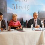 Von li. nach re.: Dr. Renate Schimkoreit, Alexander Dederer, Galim Achmedijarow.