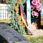 Kranzniederlegung anlässlich des Volkstrauertags auf dem Soldatenfriedhof in Almaty (15. November 2015) | Bild: Chingiz Batyrbekow