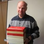 Schatzh&uuml;ter: Wolfram Krause mit Fotoboxen in seinem Haus in G&ouml;rlitz