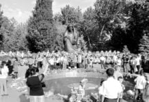 „Trauernde Mutter” – Denkmal statt Militärparade am Tag des Sieges