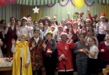 Deutsche Schule 46 feiert Weihnachten SchülerInnen und LehrerInnen der Schule Nr. 46 in Astana nach ihrem Weihnachtsprogramm. | Foto: Autorin