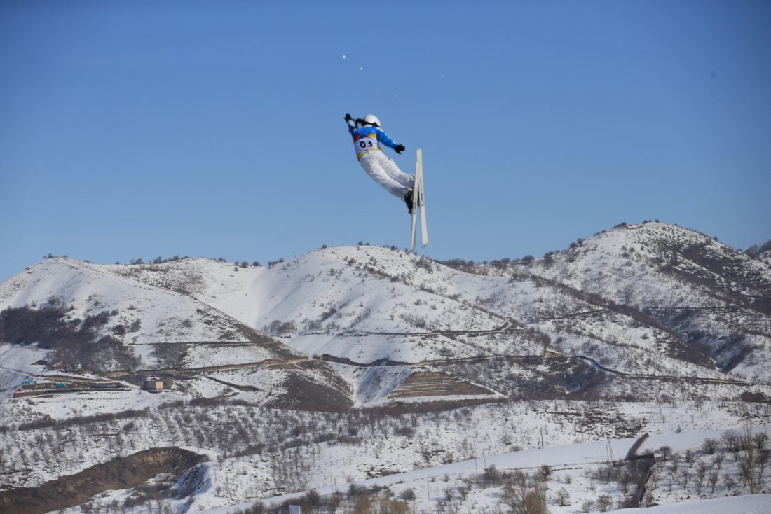 Universiade 2017 in Almaty. Eine von 12 Disziplinen bei der Universiade 2017 ist Freestyle Ski, was erst seit 1992 olympische Disziplin ist. Die Sportler springen u.a. Figuren und fahren auf einem Parcours um die Wette. | Foto: https://almaty2017.com
