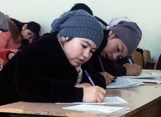 Von sowjetischer Alphabetisierung zur Bankierserziehung