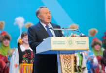 Politische Mitsprache der Ethnien durch die Volksversammlung Kasachstans