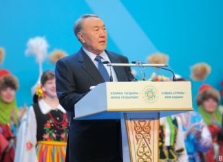 Politische Mitsprache der Ethnien durch die Volksversammlung Kasachstans