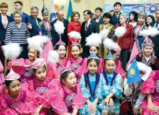 Kinderfreundliches Kasachstan Kasachische Kinder